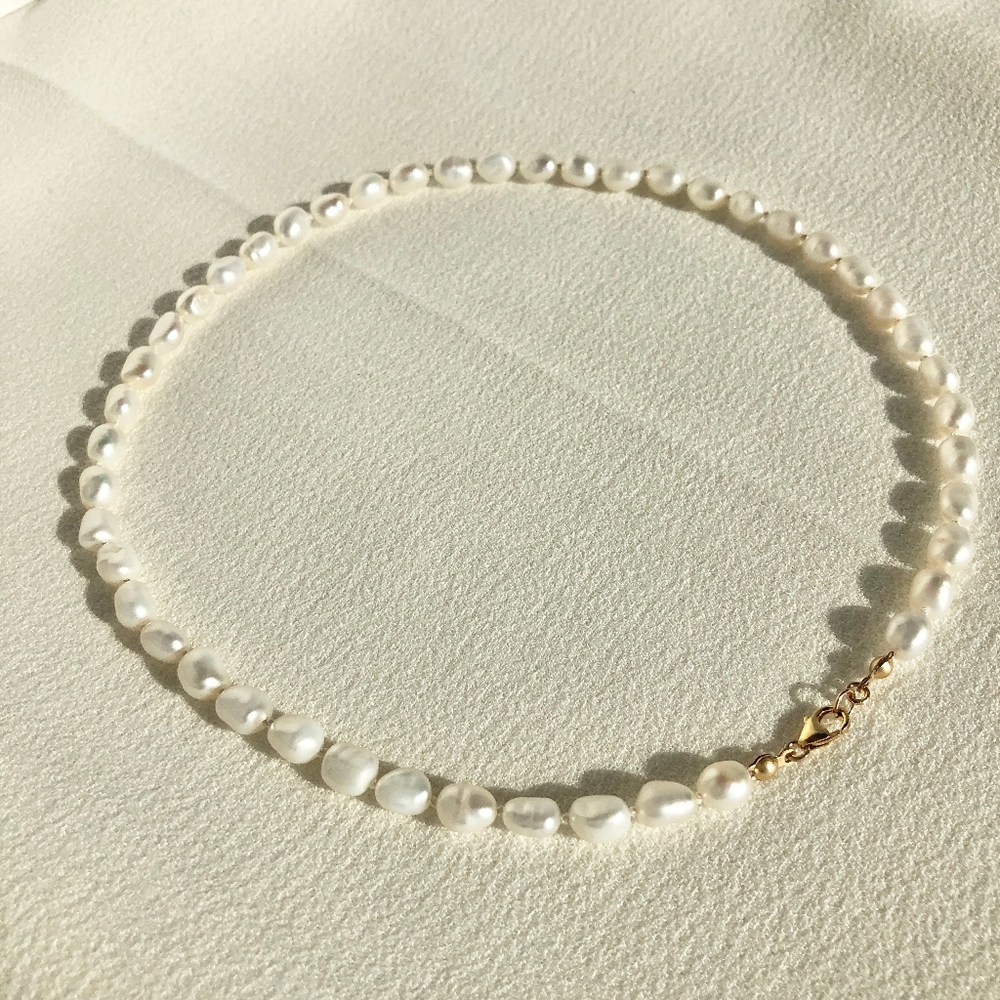 Handmade Real Pearl Necklace with Gold-Filled Clasp – Timeless Elegance